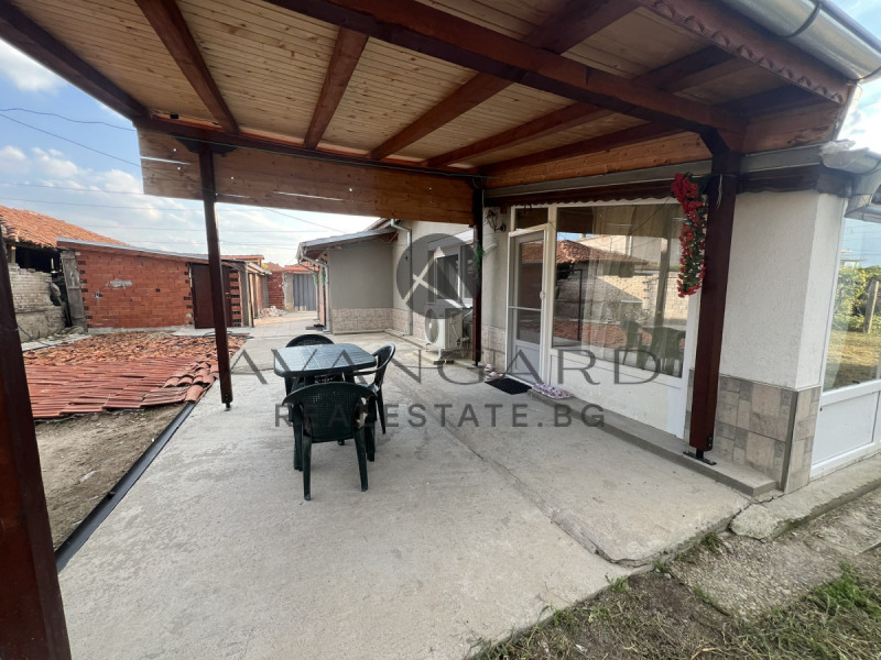 Продава КЪЩА, с. Момино село, област Пловдив, снимка 15 - Къщи - 52072167