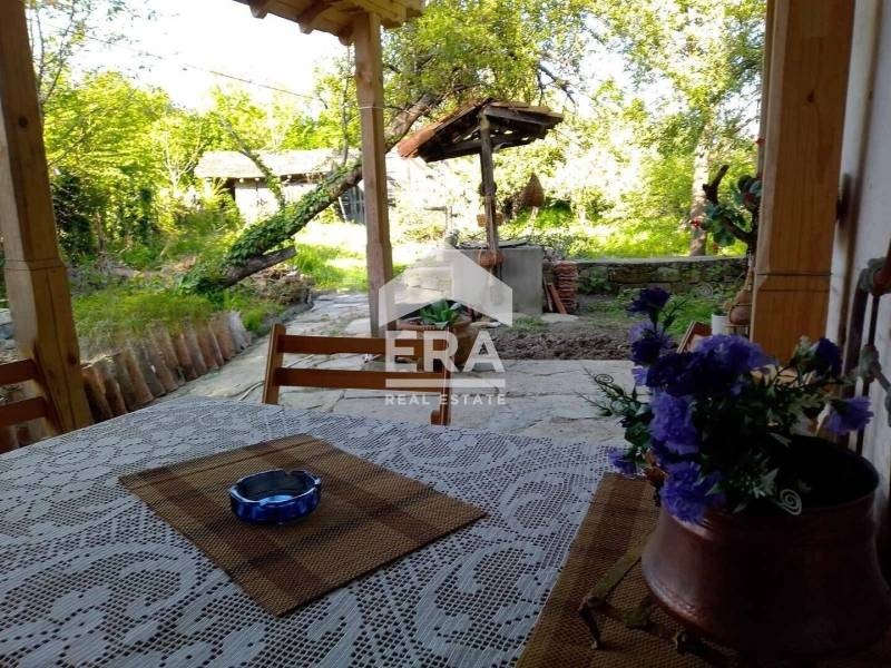 Продава КЪЩА, с. Средни колиби, област Велико Търново, снимка 2 - Къщи - 53468483