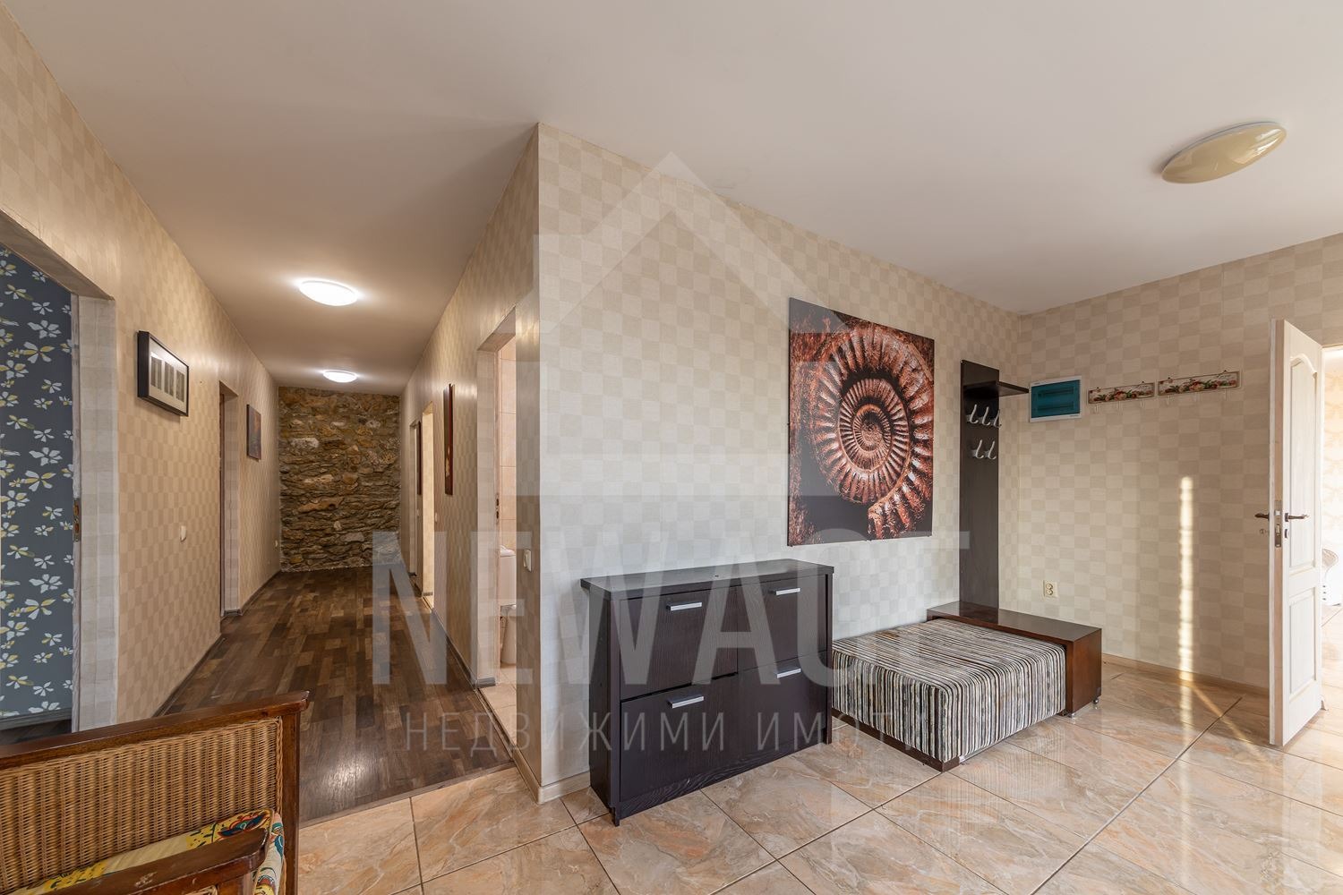 Продава КЪЩА, с. Баново, област Варна, снимка 14 - Къщи - 54202427