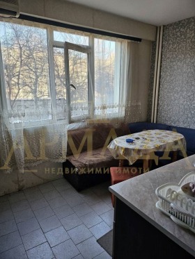 1 chambre Kyutchouk Parij, Plovdiv 3