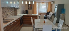 Maisonette k.k. Zlatni piasatsi, Varna