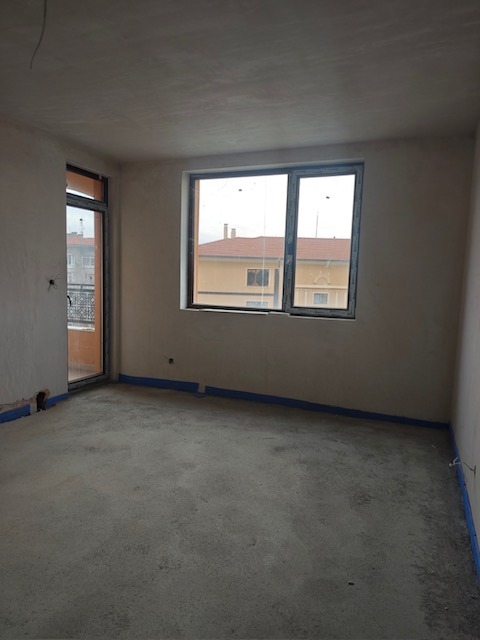 Продава 3-СТАЕН, гр. Казанлък, област Стара Загора, снимка 4 - Апартаменти - 56203991