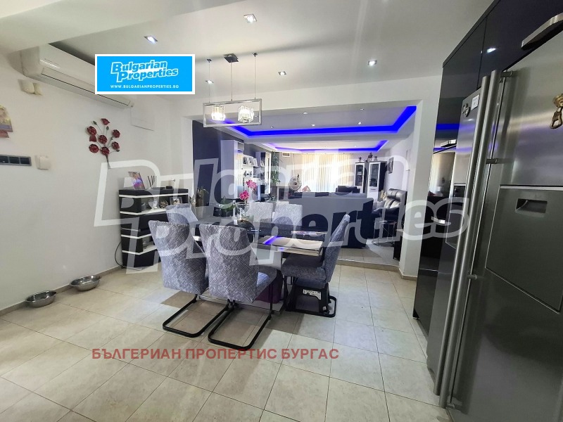 Продава КЪЩА, гр. Бургас, с. Брястовец, снимка 9 - Къщи - 52667619