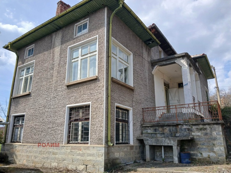 Продава КЪЩА в област Габрово, с. Столът - 223 кв.м / 106 000 € » 207 317.98 лв., РОЛИМ