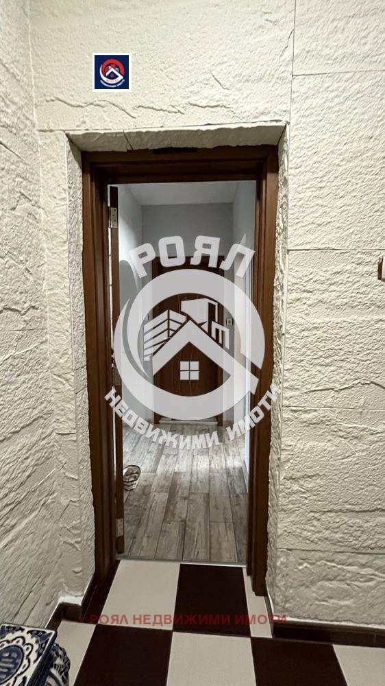 Продава ЕТАЖ ОТ КЪЩА, гр. Пловдив, Южен, снимка 2 - Етаж от къща - 53778165