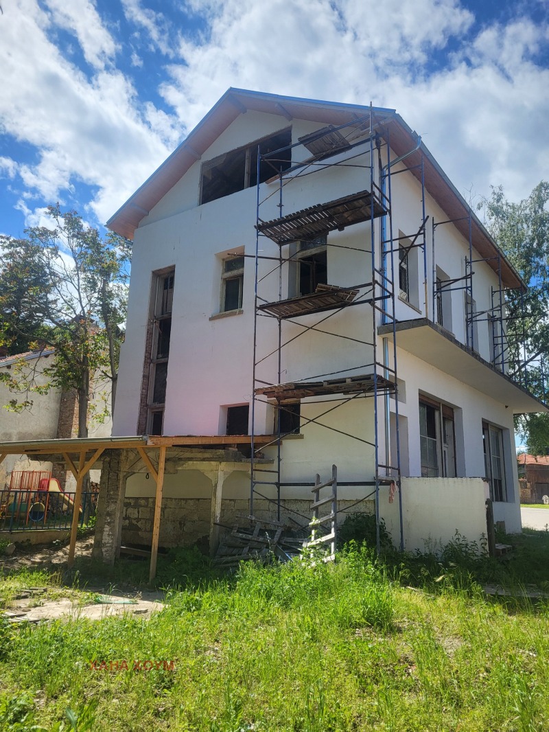 Продава КЪЩА в област Габрово, с. Ряховците - 100 кв.м / 72 900 € » 142 580.01 лв., ХАНА ХОУМ
