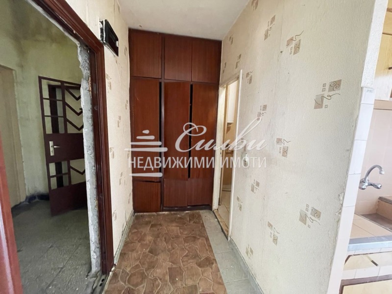 Продава  1-стаен град Шумен , Боян Българанов 1 , 40 кв.м | 30094770 - изображение [7]