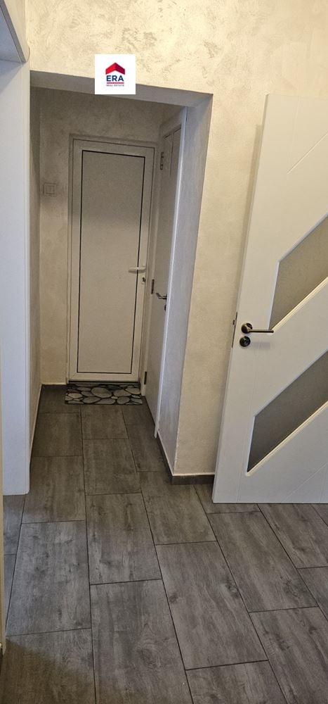 Продава ЕТАЖ ОТ КЪЩА, гр. Пловдив, Кършияка, снимка 9 - Етаж от къща - 54224367