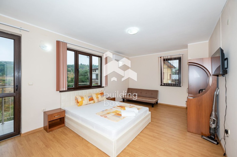 Продава ХОТЕЛ, гр. Батак, област Пазарджик, снимка 6 - Хотели - 52703156