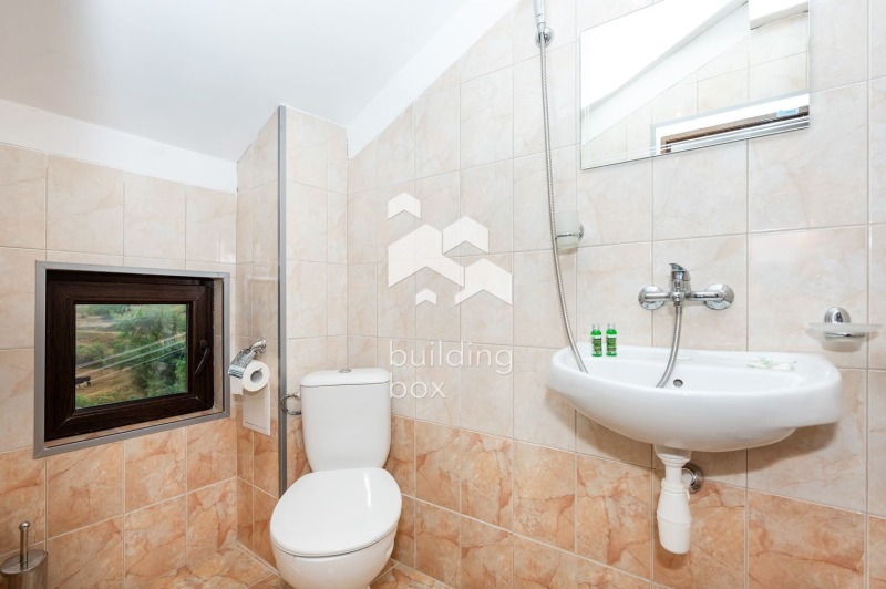 Продава ХОТЕЛ, гр. Батак, област Пазарджик, снимка 11 - Хотели - 52703156