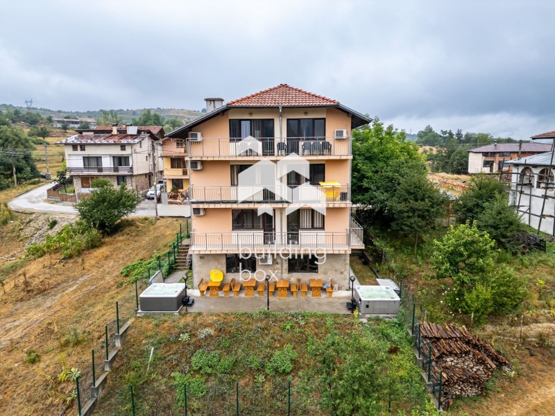 Продава ХОТЕЛ, гр. Батак, област Пазарджик