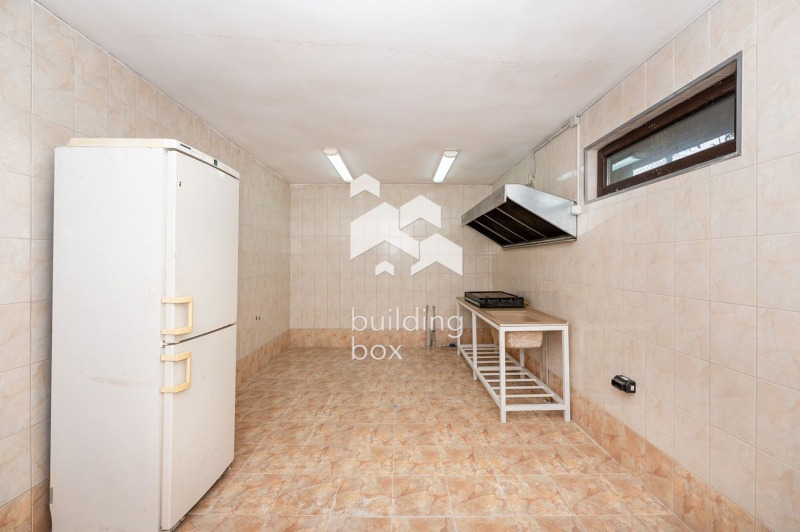 Продава ХОТЕЛ, гр. Батак, област Пазарджик, снимка 16 - Хотели - 52703156