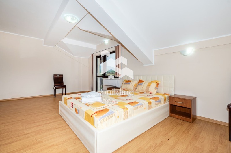 Продава ХОТЕЛ, гр. Батак, област Пазарджик, снимка 7 - Хотели - 52703156