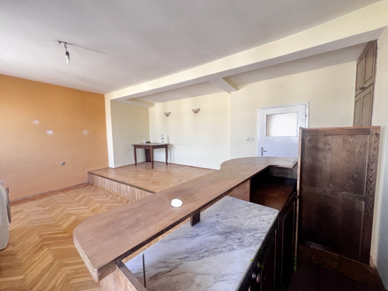 Продава  3-стаен град Габрово , Център , 96 кв.м | 25245092 - изображение [4]