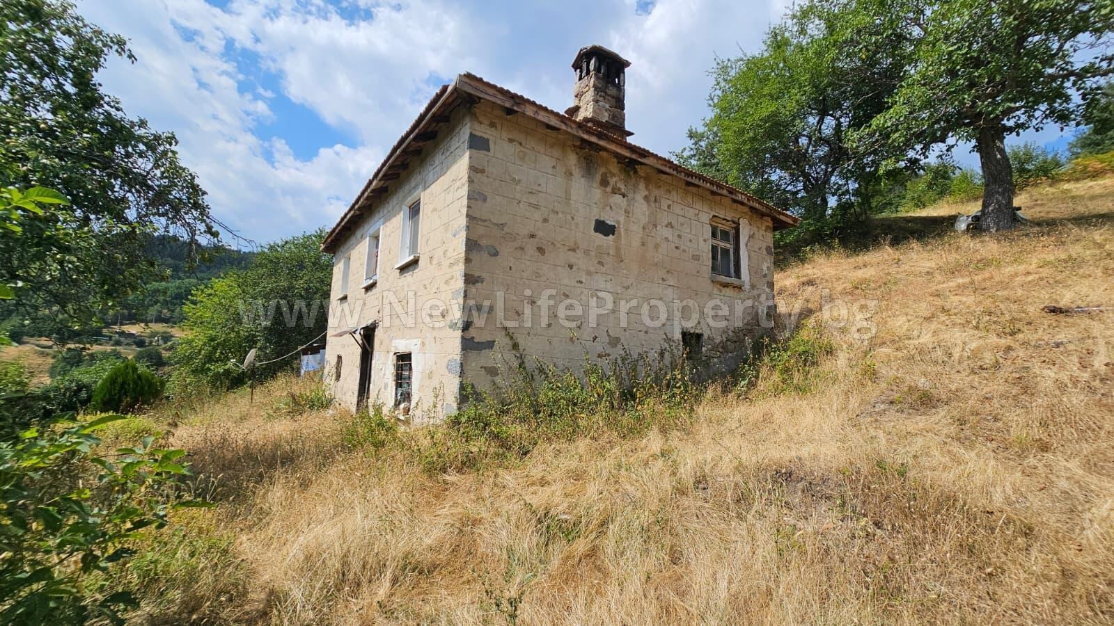 Продава КЪЩА, с. Давидково, област Смолян