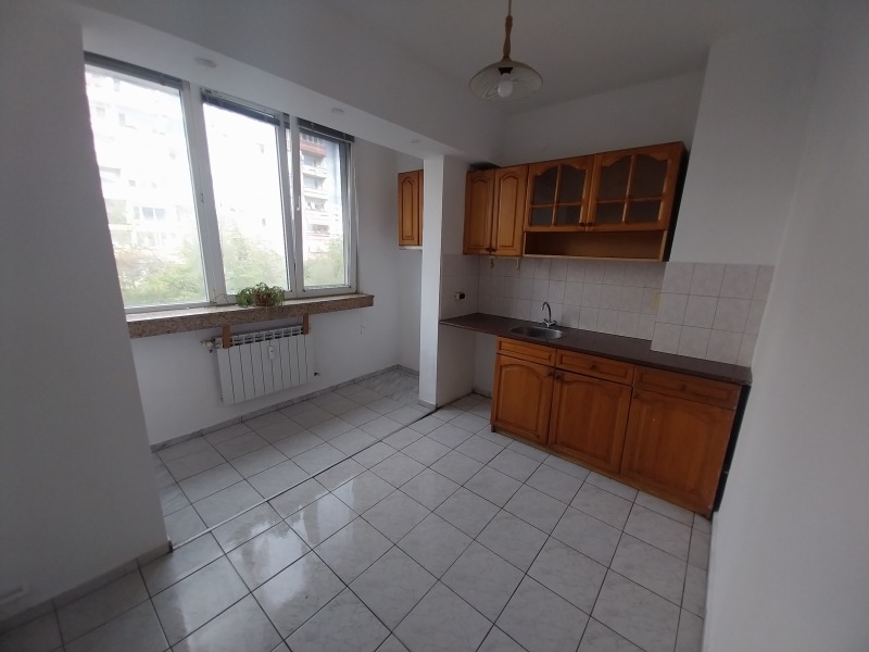 Продава 2-СТАЕН в град София, Дружба 1 - 62 кв.м / 161 990 € » 316 824.90 лв., НАЕМАТОР