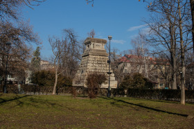 2 sovrum Doktorski pametnik, Sofia 1