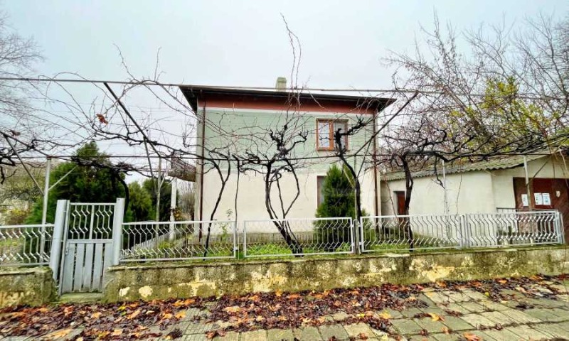 Продава КЪЩА, с. Малина, област Добрич, снимка 3 - Къщи - 52711026