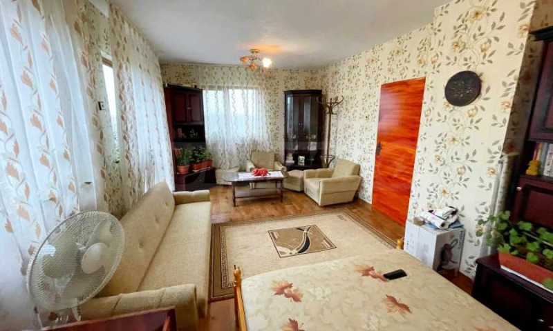 Продава КЪЩА, с. Малина, област Добрич, снимка 4 - Къщи - 52711026