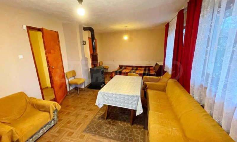 Продава КЪЩА, с. Малина, област Добрич, снимка 6 - Къщи - 52711026