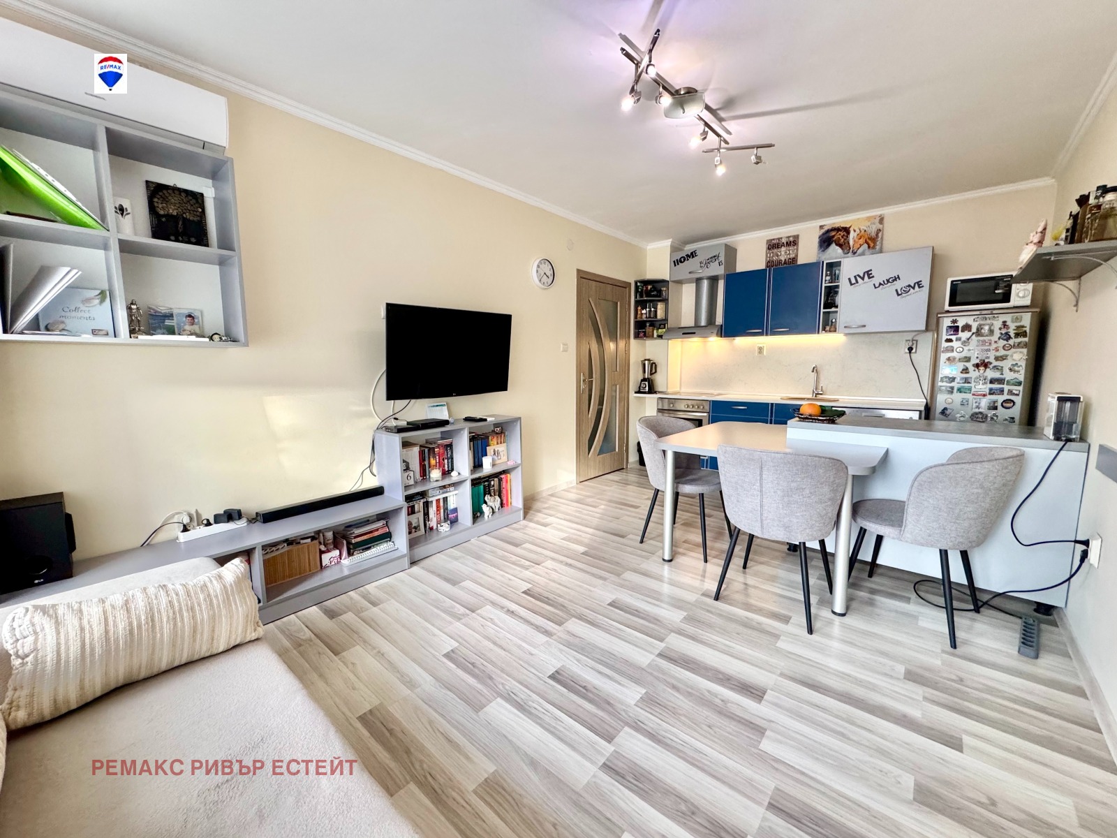 Продава 2-СТАЕН, гр. Русе, Възраждане, снимка 4 - Апартаменти - 53998224