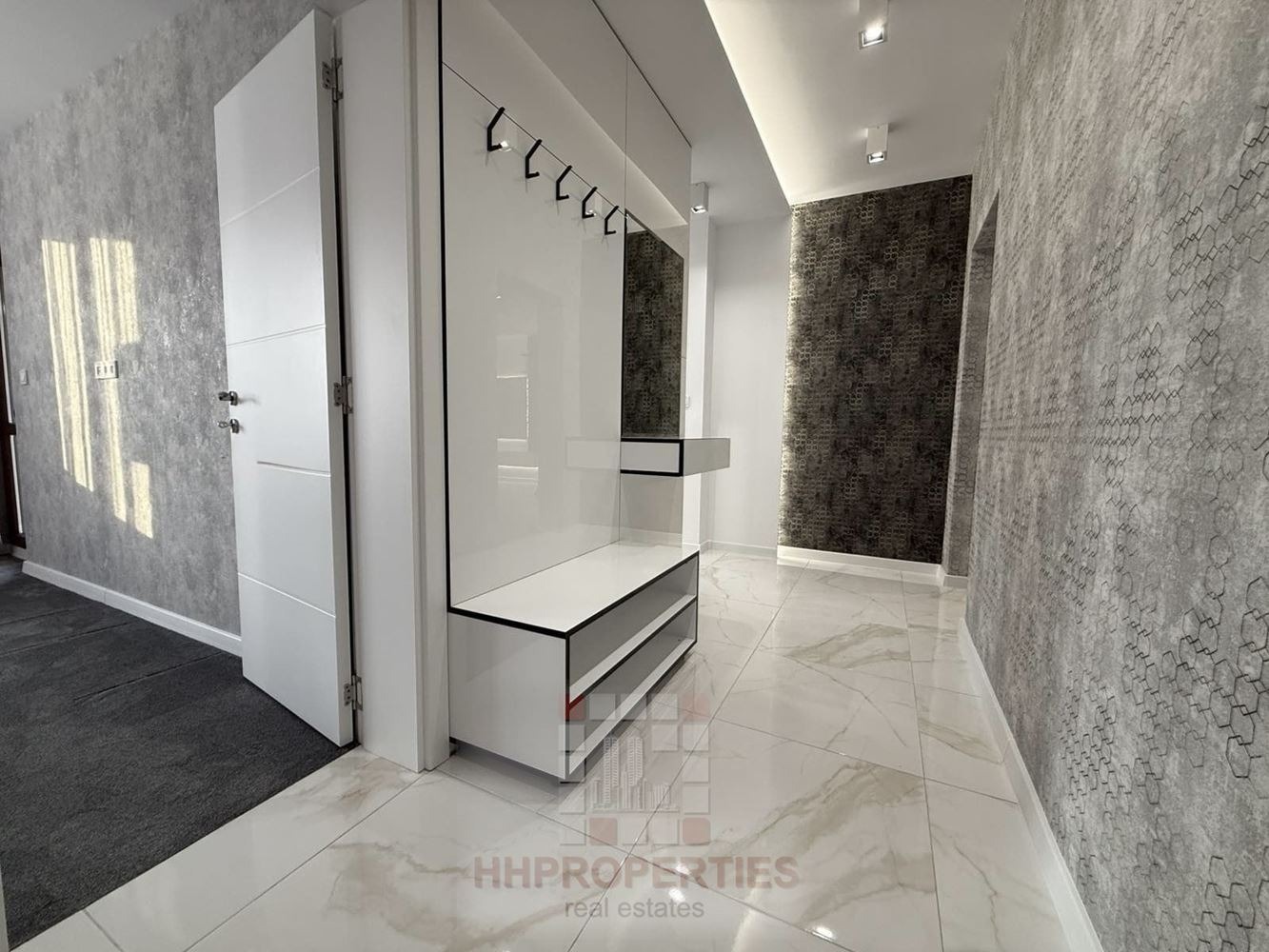 Продава 3-СТАЕН, гр. Пловдив, Остромила, снимка 10 - Апартаменти - 53968035