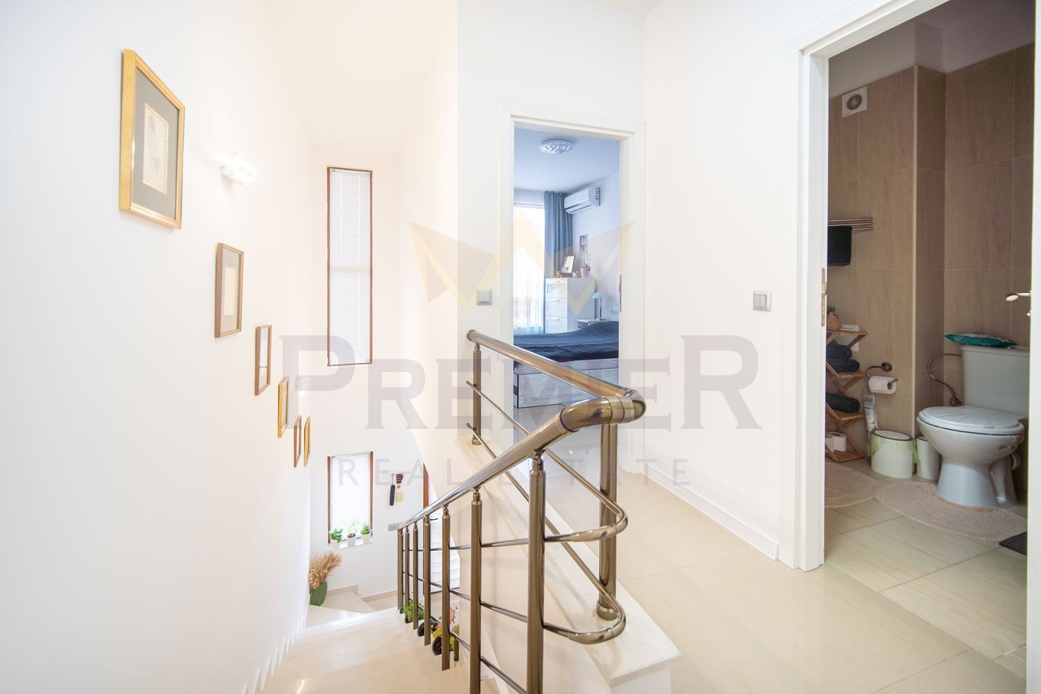 Продава КЪЩА, гр. Балчик, област Добрич, снимка 11 - Къщи - 53627604