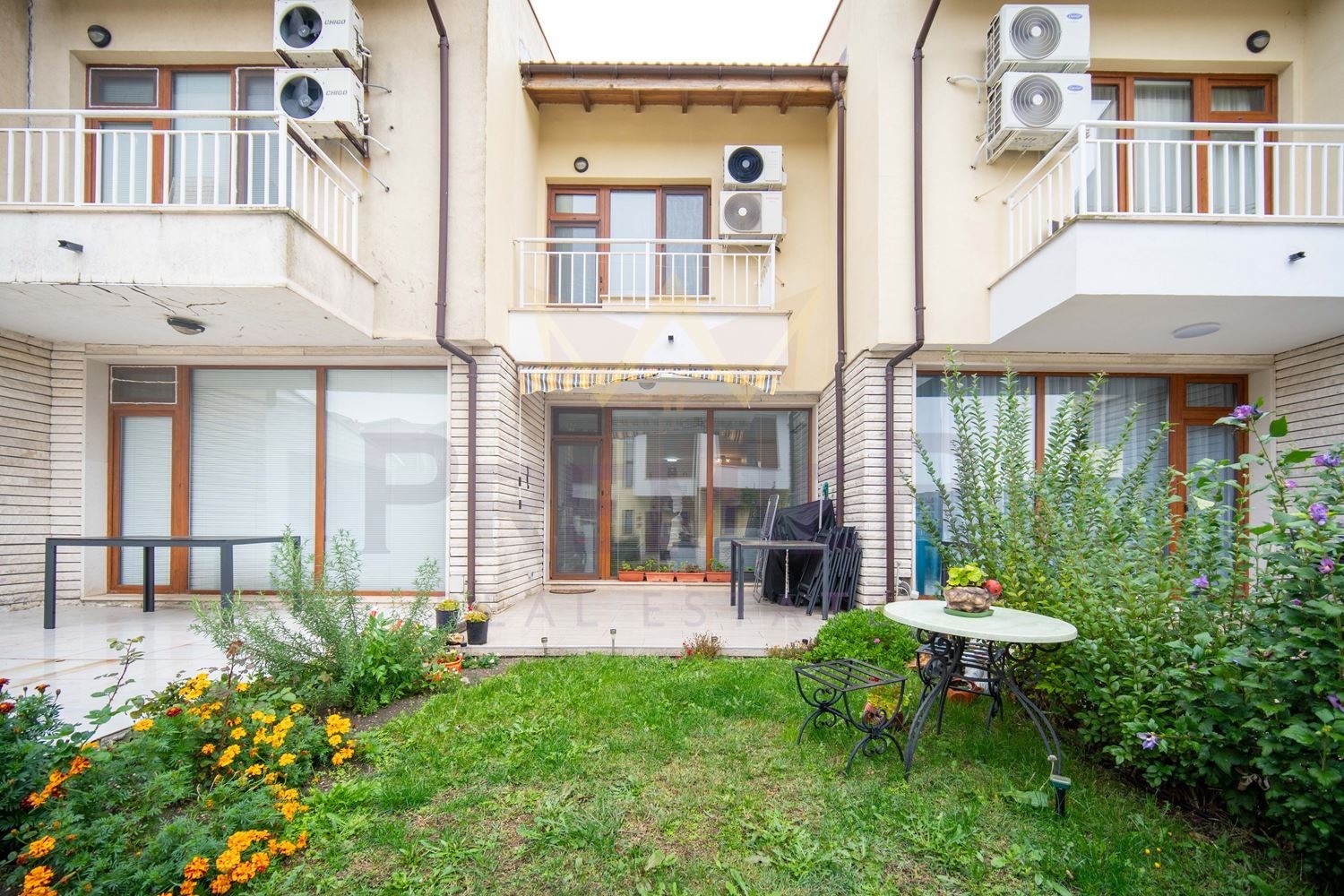 Продава КЪЩА, гр. Балчик, област Добрич, снимка 17 - Къщи - 53627604