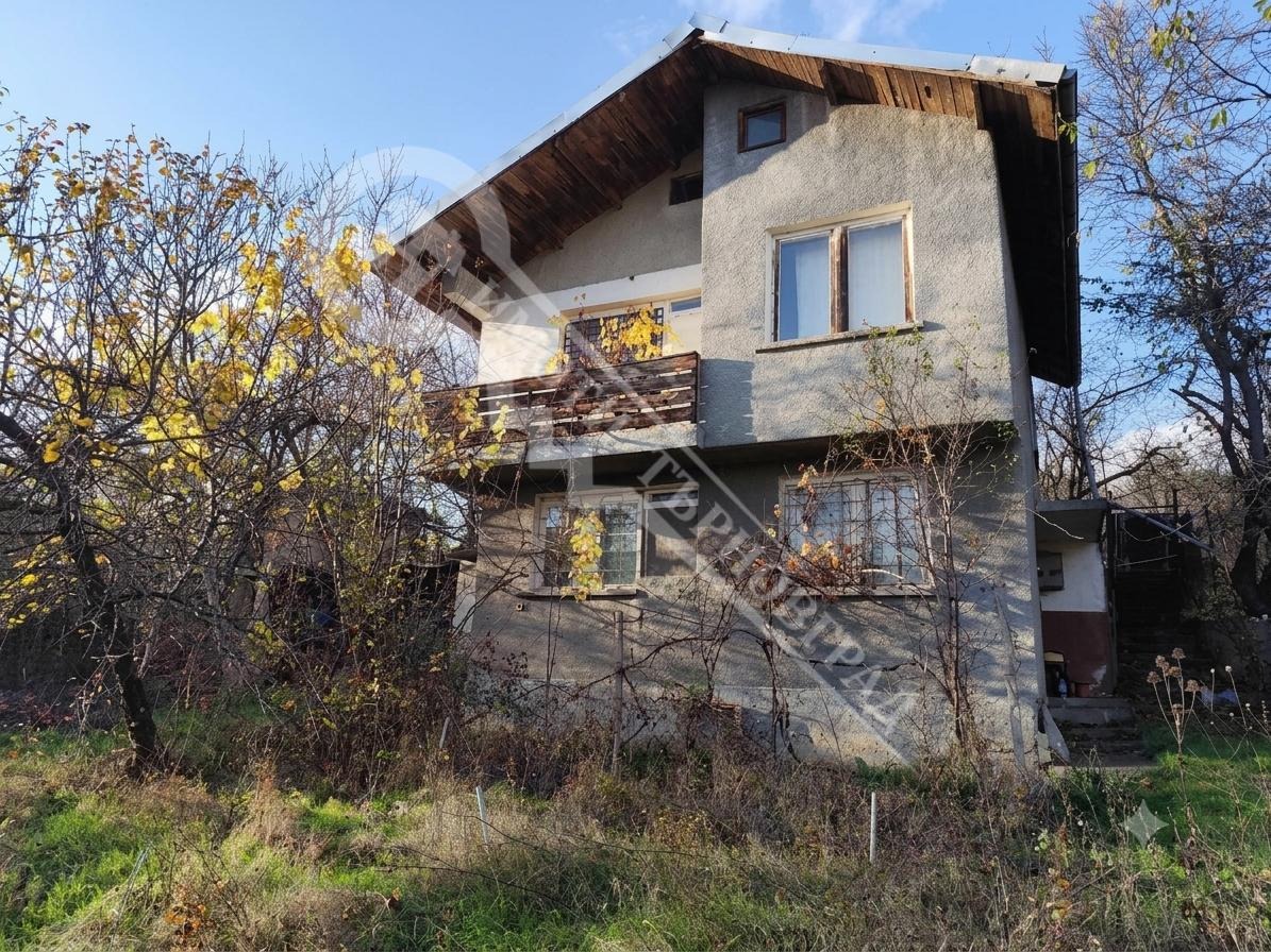 Продава КЪЩА, с. Пчелище, област Велико Търново