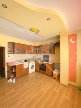 2 bedroom Karnobat, region Burgas 1