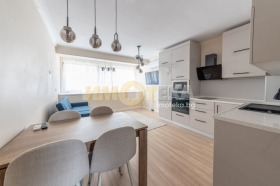 2 chambres Kolhozen pazar, Varna
