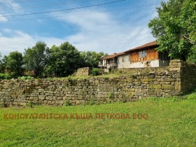 Продажба на имоти в с. Хлевене, област Ловеч - изображение 2 