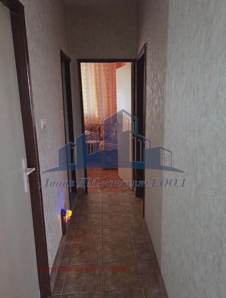 Продава 3-СТАЕН, гр. Шумен, Томбул джамия, снимка 3 - Апартаменти - 54189719