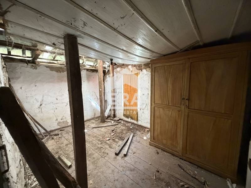 Продава КЪЩА, гр. Дебелец, област Велико Търново, снимка 2 - Къщи - 54971422