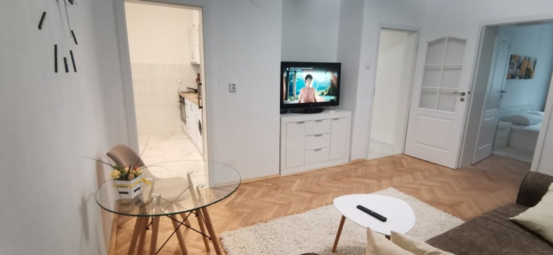 Vuokrattavana  1 makuuhuone Plovdiv , Tsentar , 60 neliömetriä | 42597348 - kuva [3]