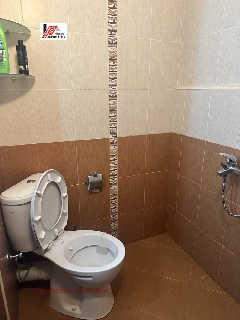 K pronájmu  2 ložnice Kardžali , Vazroždenci , 65 m2 | 64040400 - obraz [11]