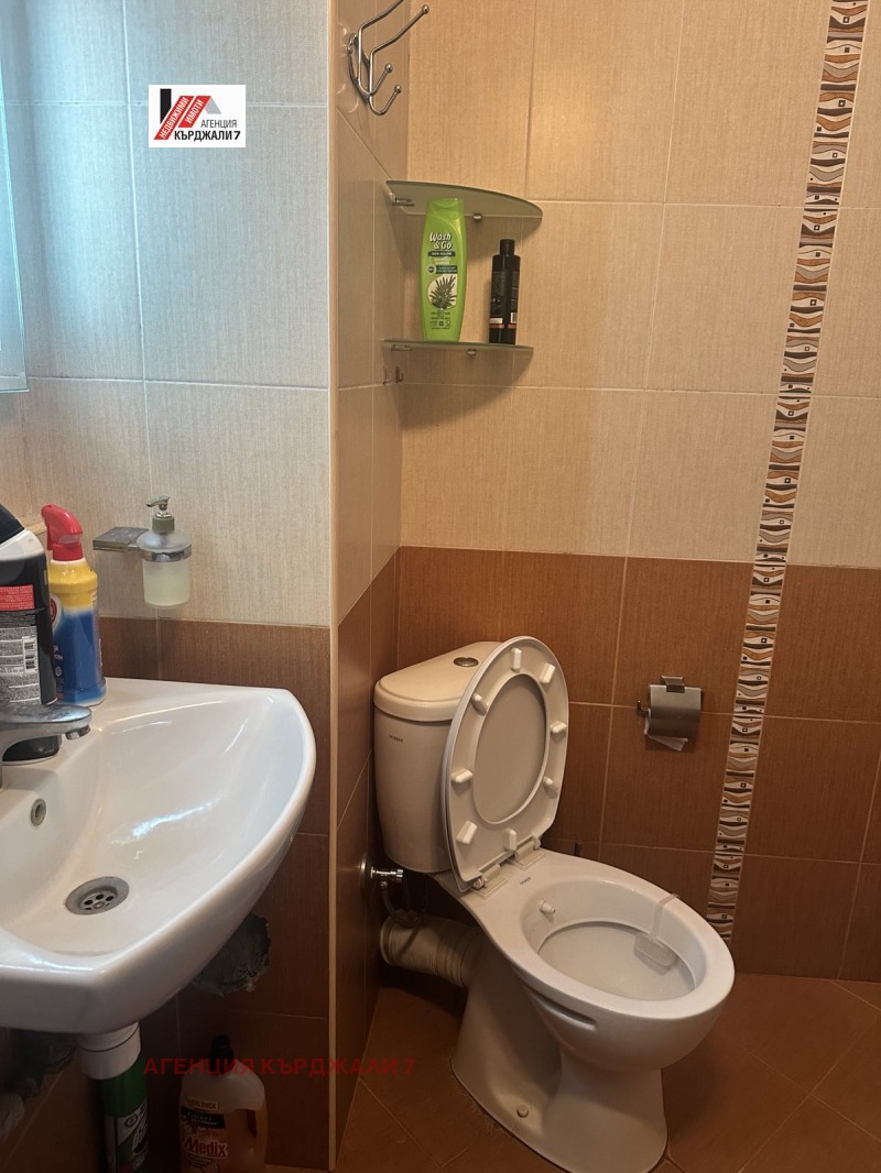 K pronájmu  2 ložnice Kardžali , Vazroždenci , 65 m2 | 64040400 - obraz [10]
