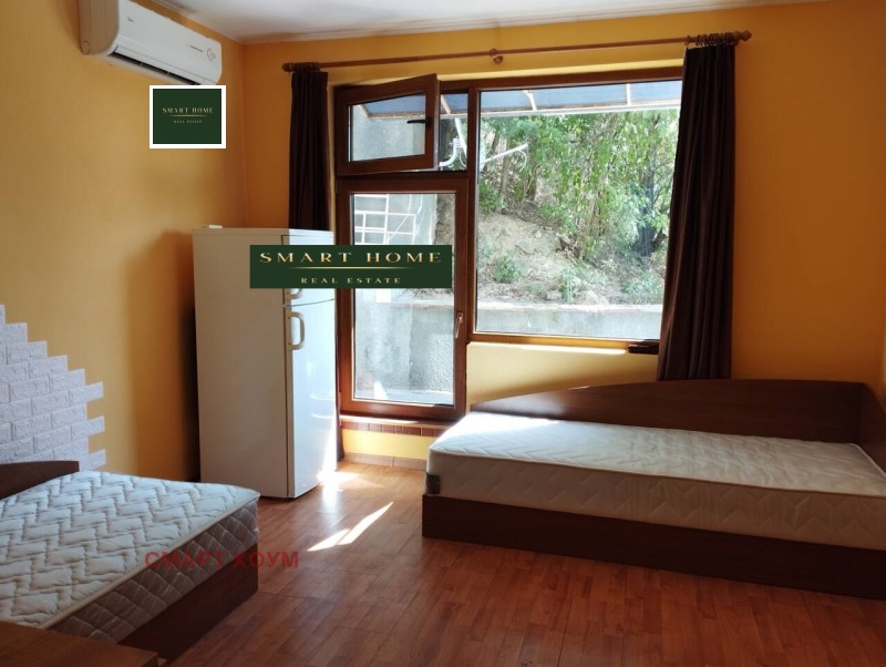 Kiadó  Stúdió Veliko Tarnovo , Centar , 40 négyzetméter | 12893053