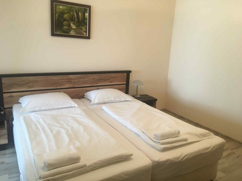 De inchiriat  1 dormitor Varna , c.c. Ciaica , 60 mp | 49191754 - imagine [9]