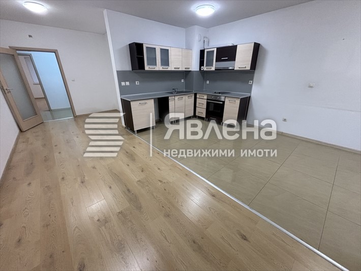 Дава под наем  3-стаен град Варна , Лятно кино Тракия , 111 кв.м | 21507667