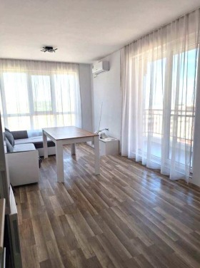 1 chambre Meden roudnik - zona A, Bourgas 1