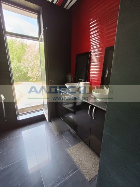 Biuro Owcza kupel 2, Sofia 10