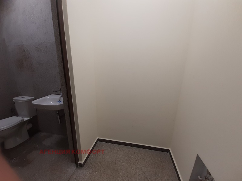 Дава под наем МАГАЗИН, гр. София, Разсадника, снимка 3 - Магазини - 52756217