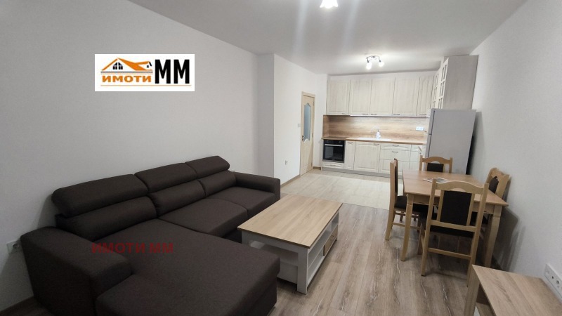 A louer  1 chambre Plovdiv , Vastanitcheski , 71 m² | 84691379