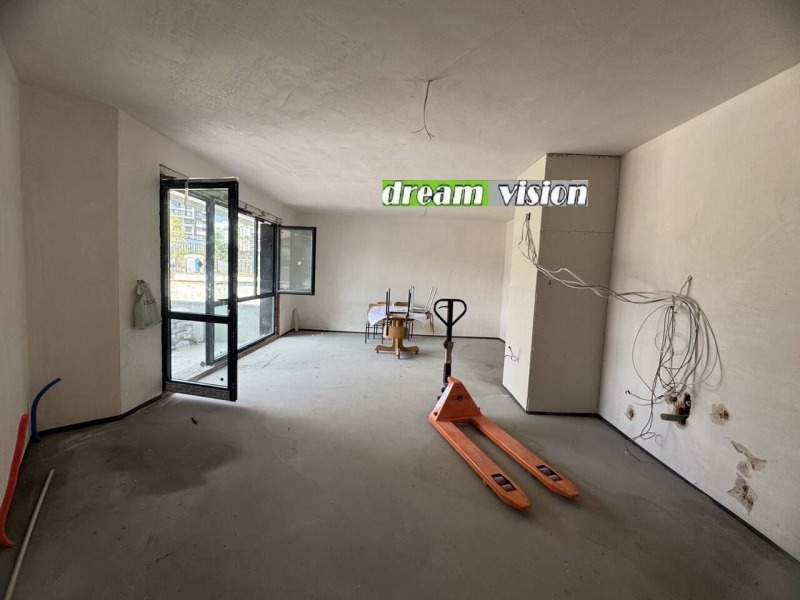 Издаје се  Схоп Софија , Младост 4 , 60 м2 | 44801011 - слика [3]