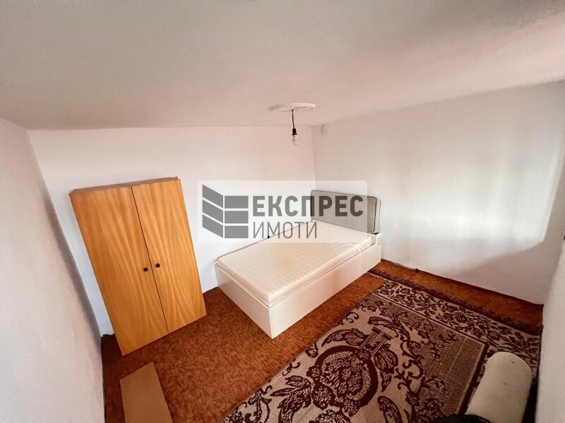 Дава под наем КЪЩА, гр. Варна, м-т Сотира, снимка 12 - Къщи - 54882956