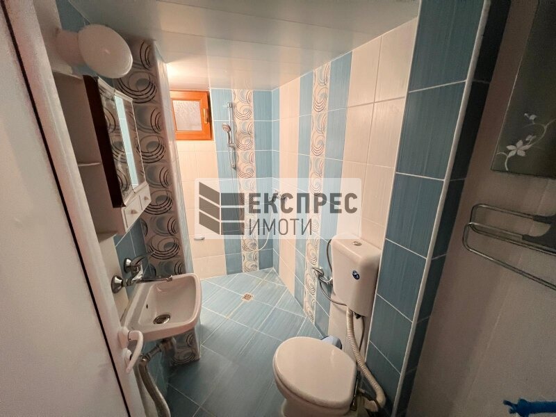 Дава под наем КЪЩА, гр. Варна, м-т Сотира, снимка 15 - Къщи - 54882956