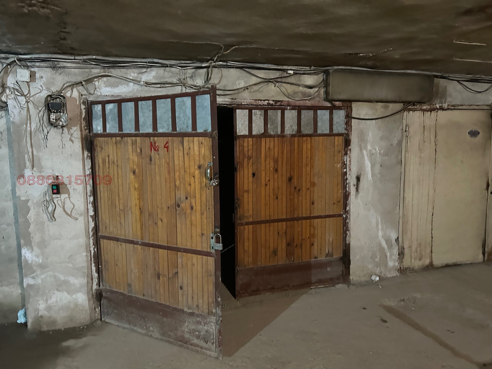 Дава под наем ГАРАЖ, ПАРКОМЯСТО, гр. София, Борово, снимка 3 - Гаражи и паркоместа - 54045476