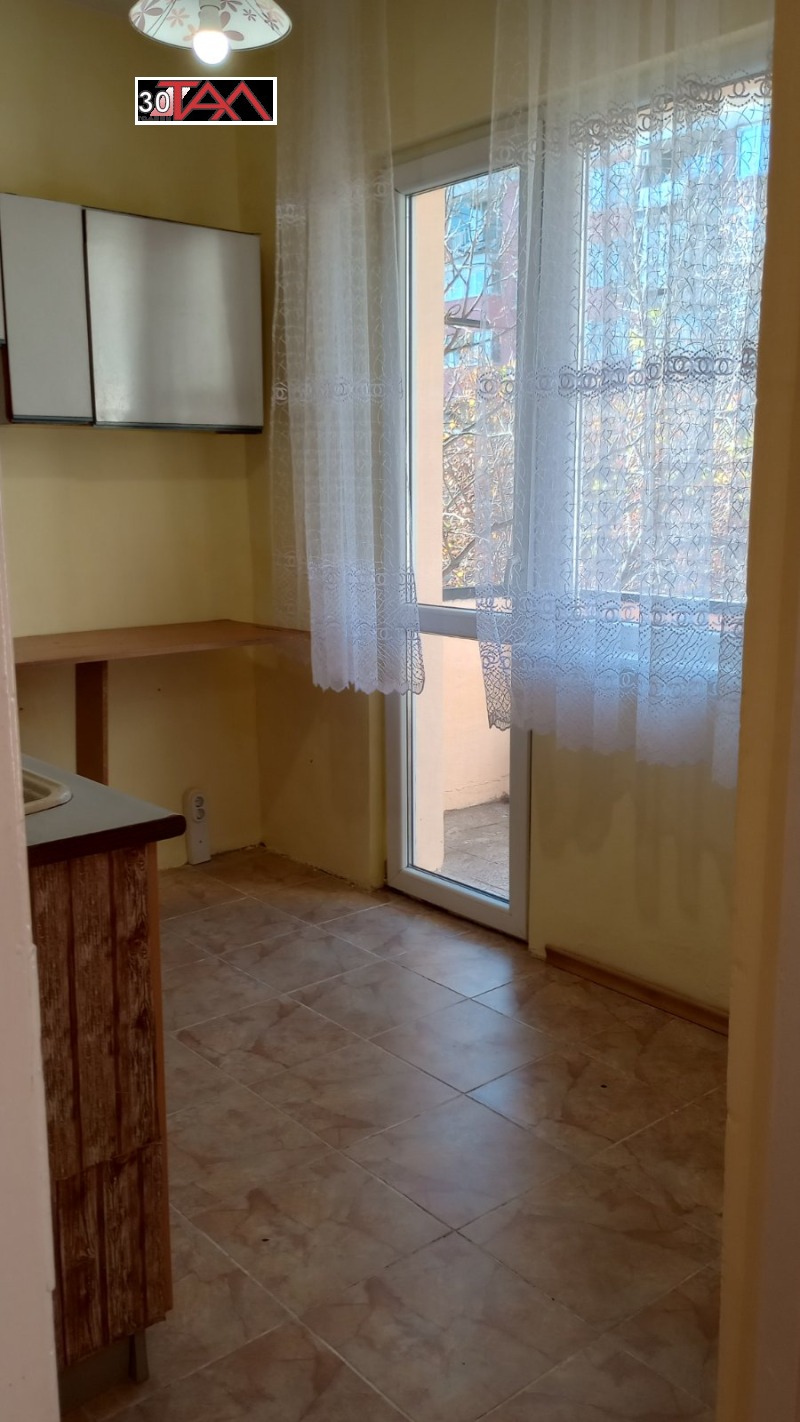 Дава под наем 2-СТАЕН, гр. Пловдив, Гладно поле, снимка 12 - Апартаменти - 52558704