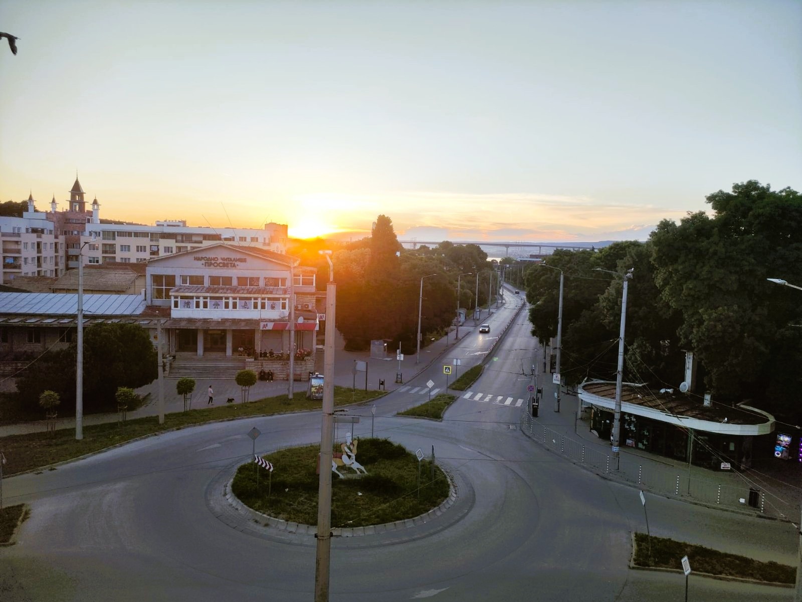 Дава под наем 3-СТАЕН, гр. Варна, Аспарухово, снимка 6 - Апартаменти - 54924736